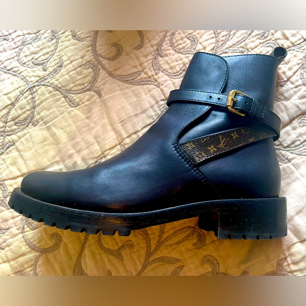 Authentic Louis Vuitton leather boots